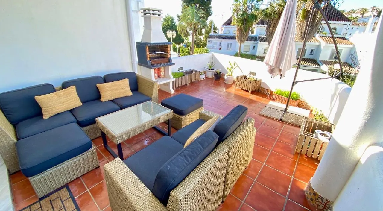 Holiday home Modern Townhouse 7 Mins Walk From The Beach And 15 Mins From Port Manilva