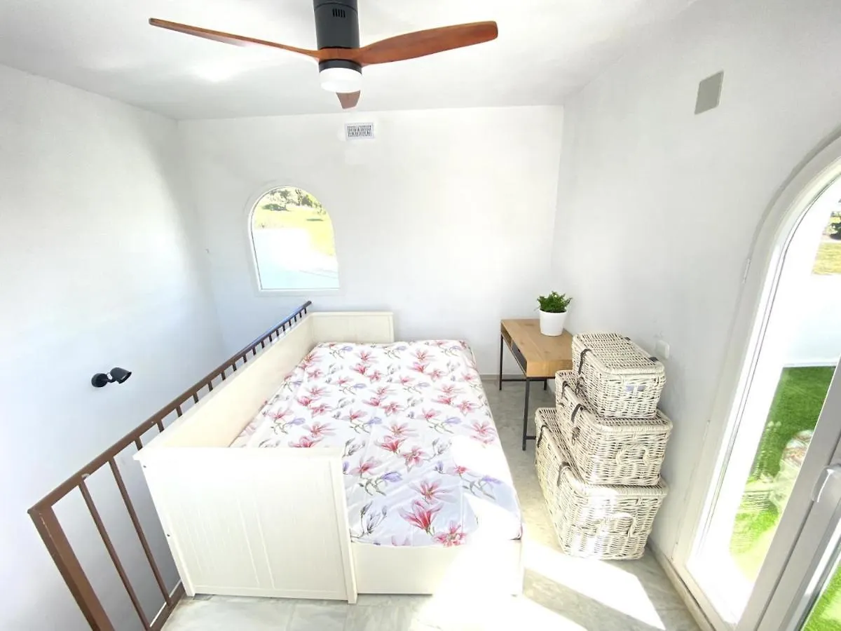 Modern Townhouse 7 Mins Walk From The Beach And 15 Mins From Port Manilva Spain